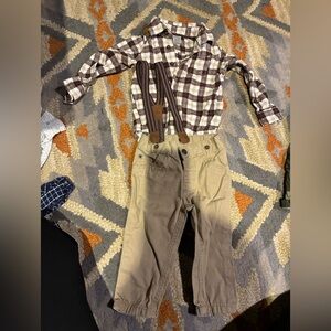 Baby boys button down suspender outfit